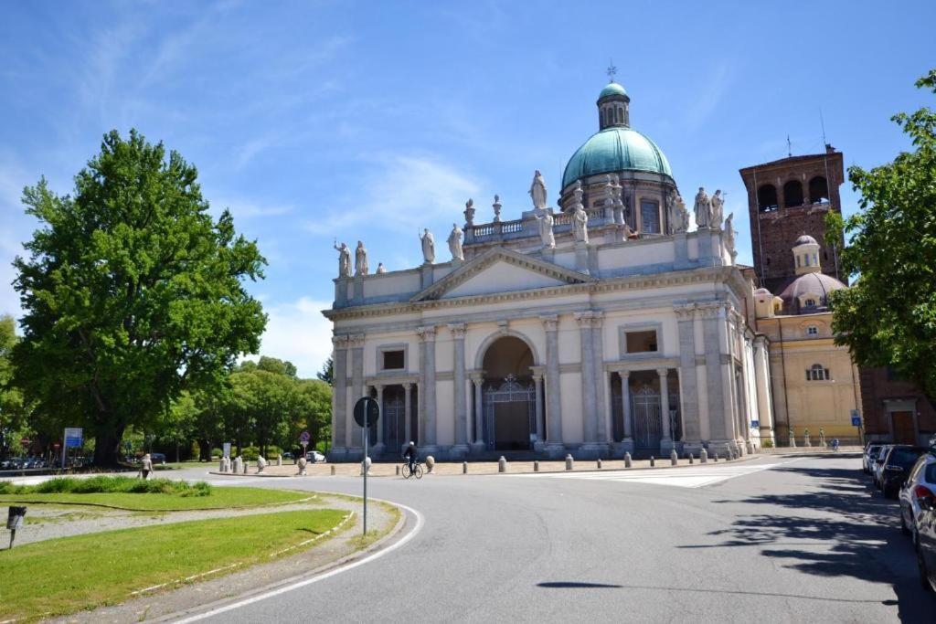 Appartamento Conte Verde Vercelli Buitenkant foto
